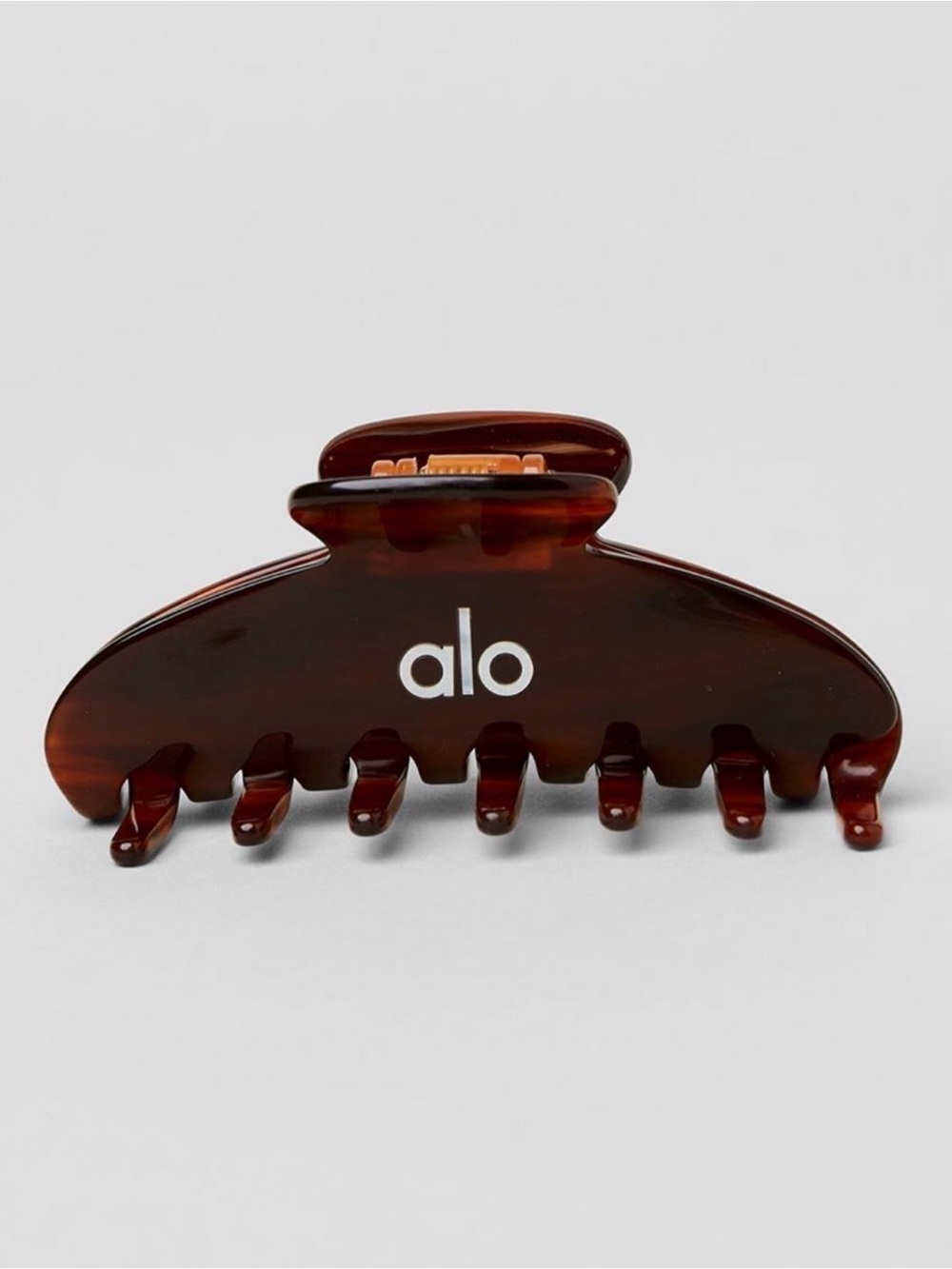 Alo Yoga 90’s Claw Clip – Brown Tortoise 🤎